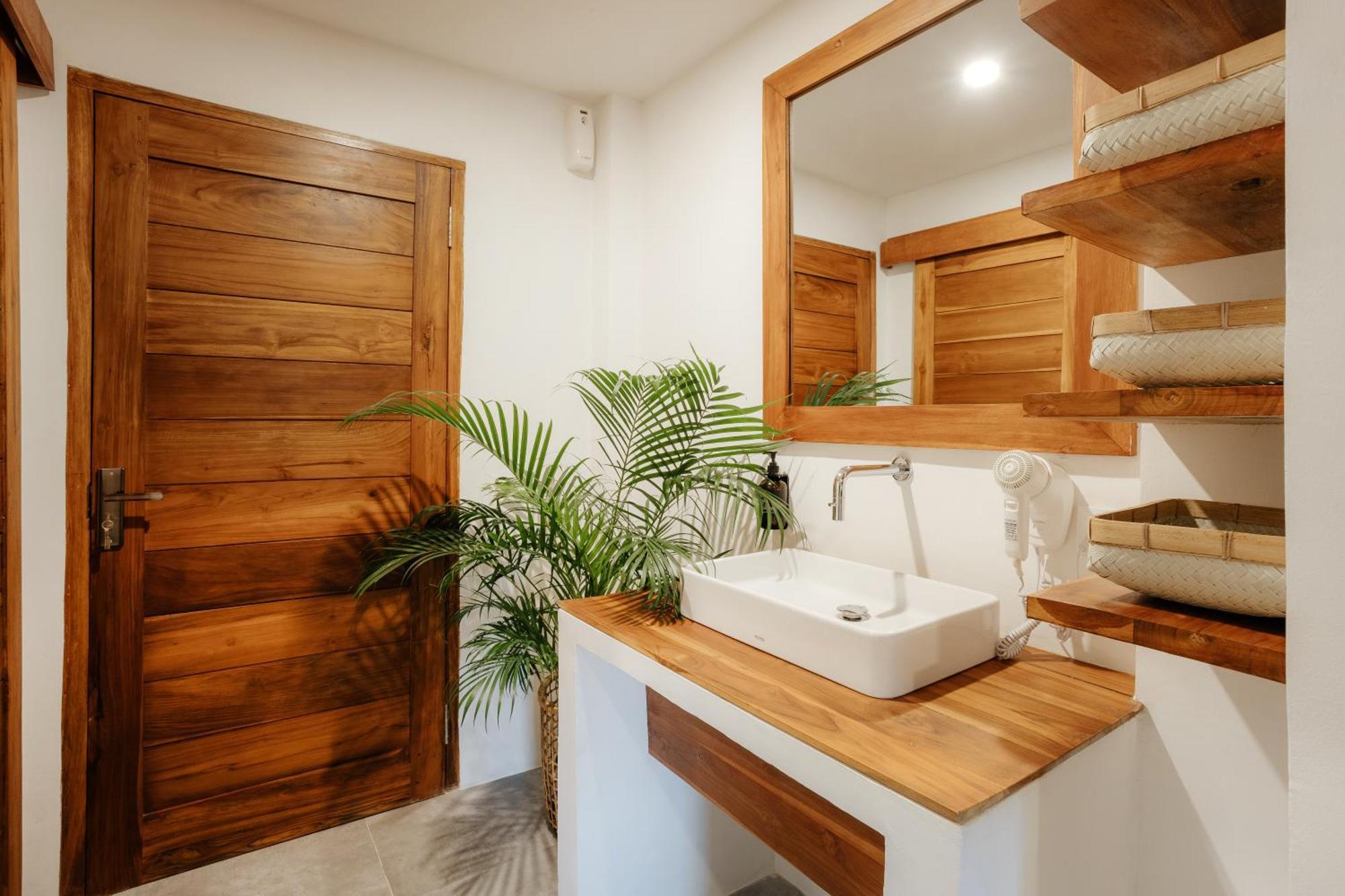 Puri Garden Hotel & Hostel Ubud  Exterior photo