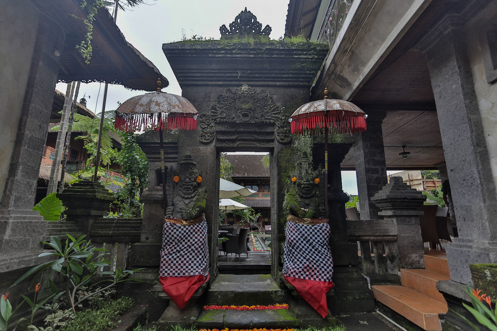 Puri Garden Hotel & Hostel Ubud  Exterior photo