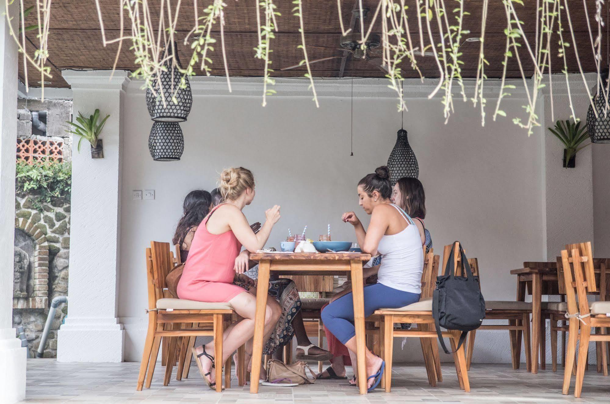 Puri Garden Hotel & Hostel Ubud  Exterior photo
